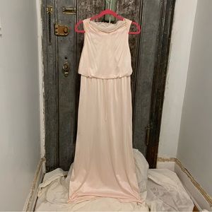 S Vintage 70s 80s light pink nylon maxi nightgown Grecian style with lace detail
